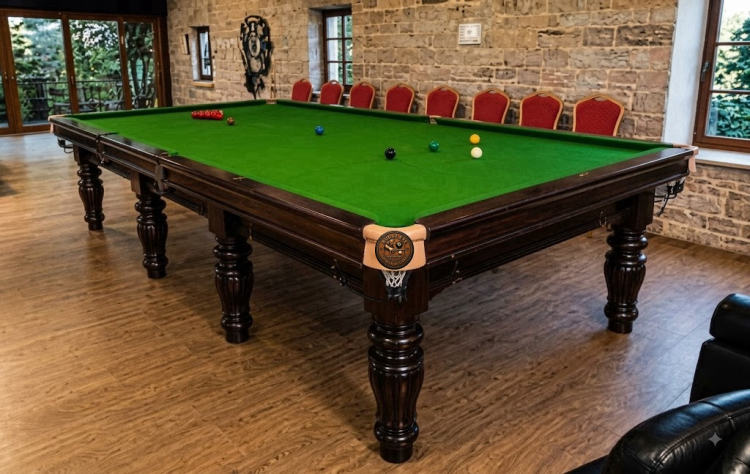 Bullz Eye Snooker Table (Brown)