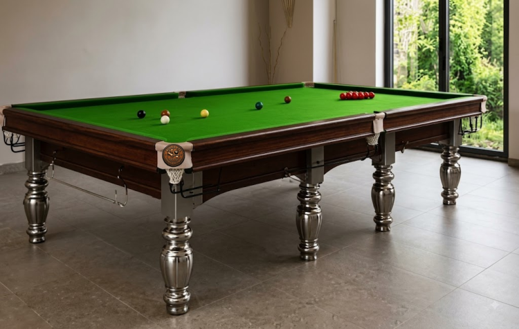 Bullz Eye Club Snooker Table