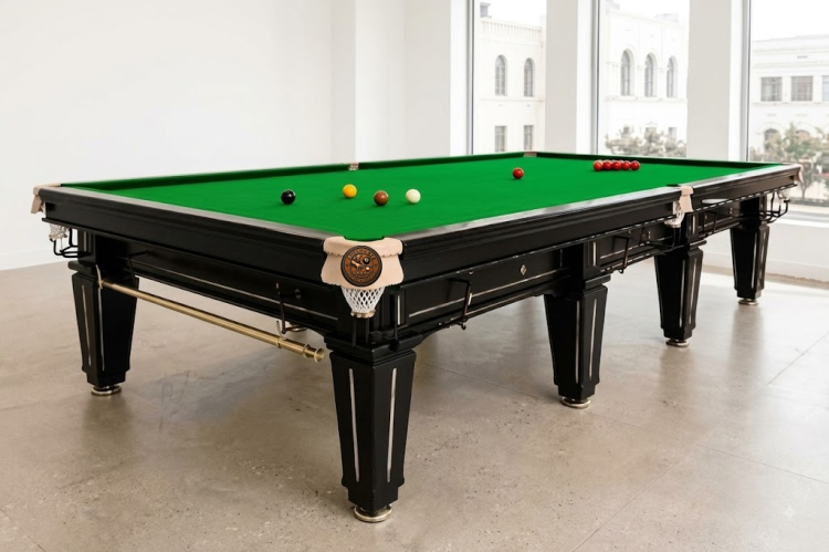 Bullz Eye Magnum Snooker Table
